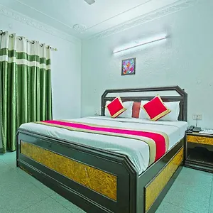 ** Hotel Arina India