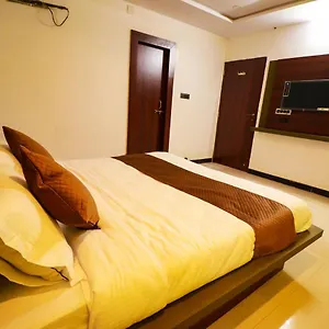 ** Hotel Laakhan India